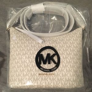 Michael Kors Lupita Messenger Vanilla Shoulder Bag